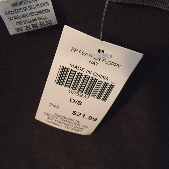 Fun & floppy hat / NWT - Picture 6 of 6
